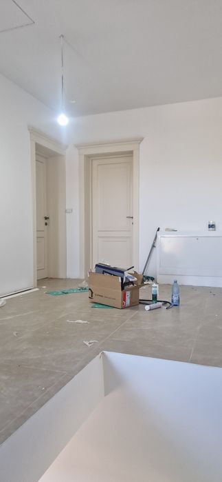 Montaj usi de interior, de garaj,tamplarie termoizolanta.