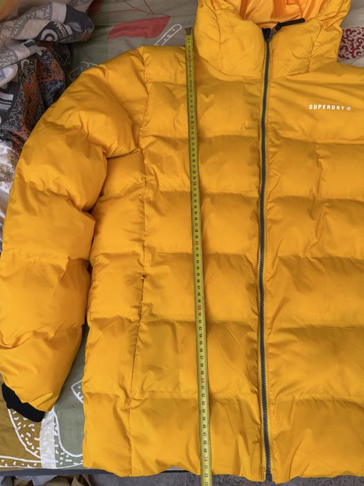 Superdry jacheta barbati calduroasa culoare galben marimea M