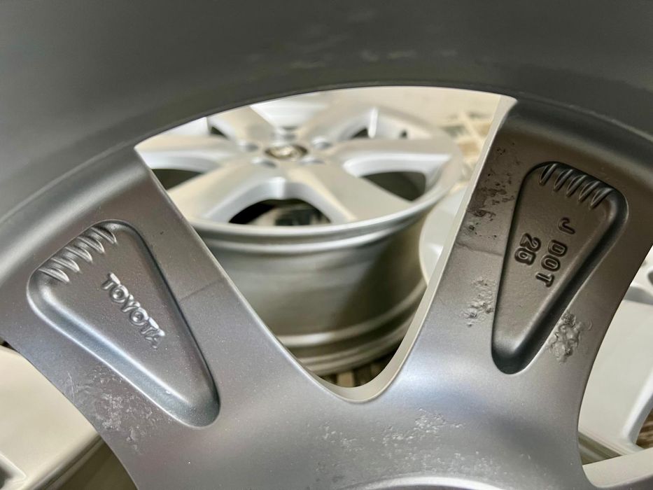 Jante r17 originale Toyota C-hr RAV4  Auris Corolla Camry Rav4 Prius 5x114,3 & senzori presiune roti originali Toyota