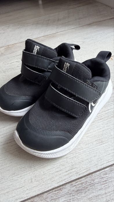 Продам детские кроссовки Nike Star Runner 3