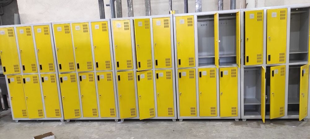 Металлический шкаф от производителя