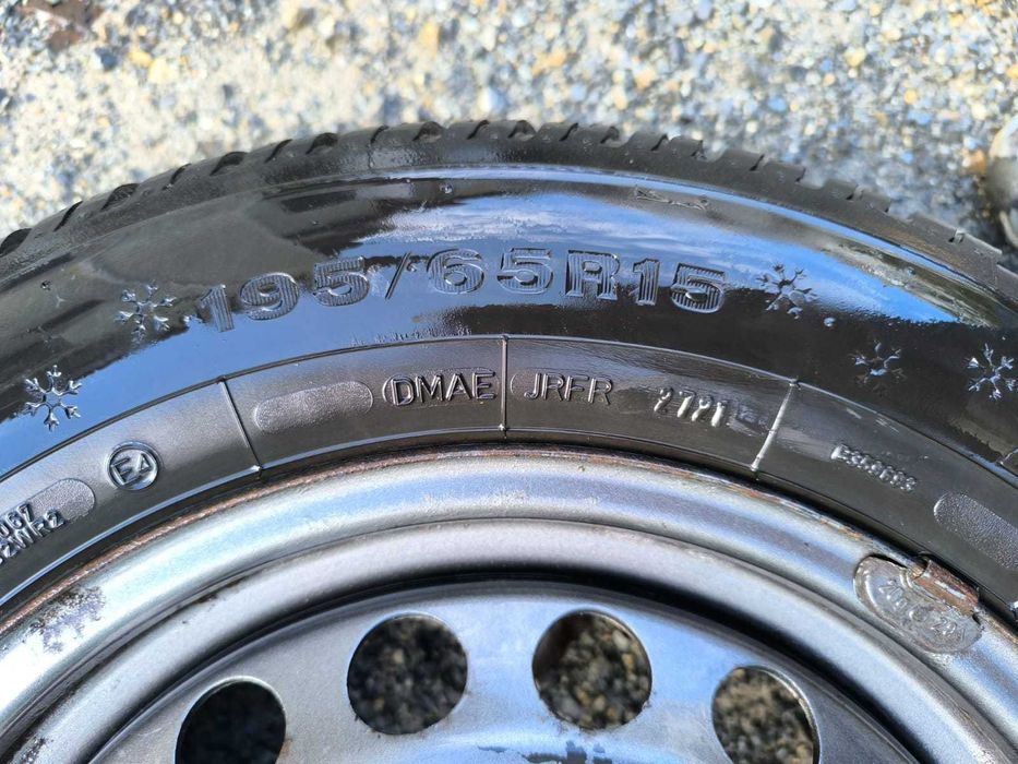 Гуми DUNLOP Winter Response 2 195/65 R15 91T с оригинални джанти VW