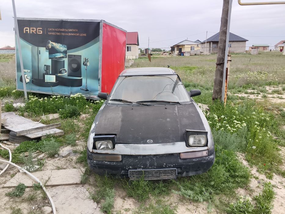Продам мазду 323