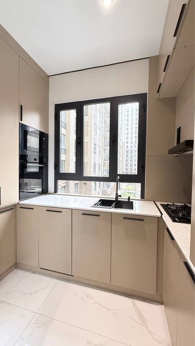 Срочно сдаю 2-комн квартиру / Новая / Метро Космонавтов