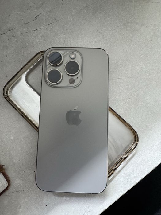iPhone 15pro 256гб