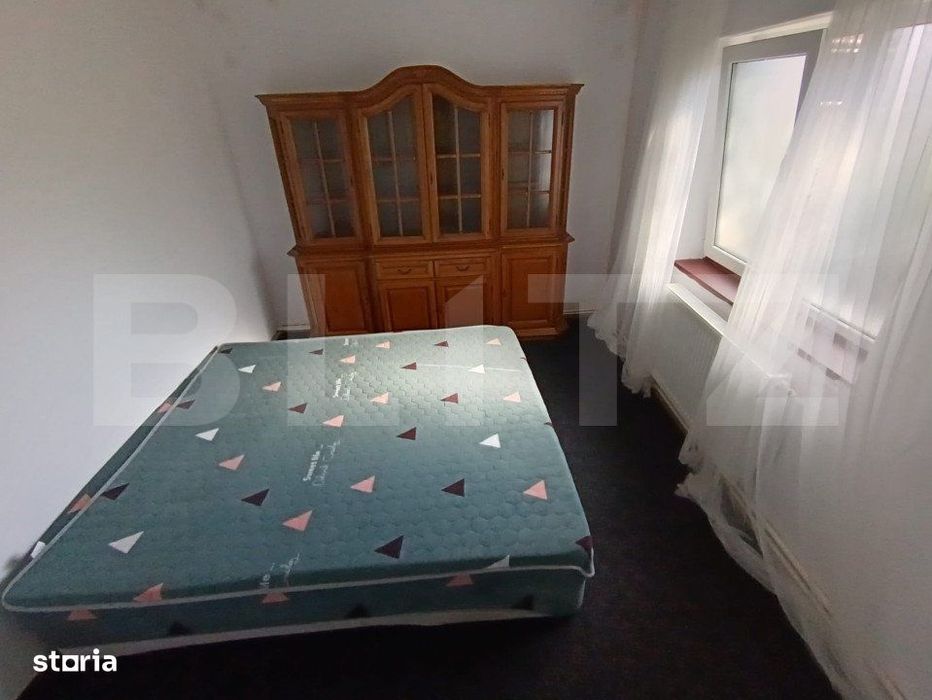 1 casa 160mp + 1 casa 110mp + garaj, pe teren 9ari, zona centrala