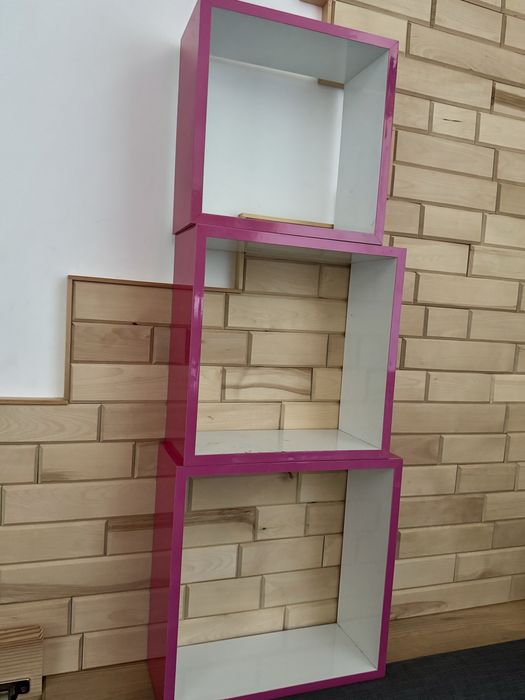 Кубни етажерки 3 бр