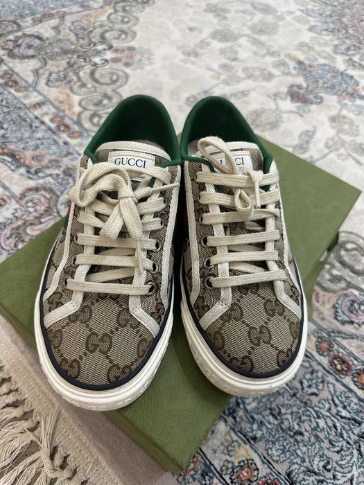 Продам Gucci Tennis 1977