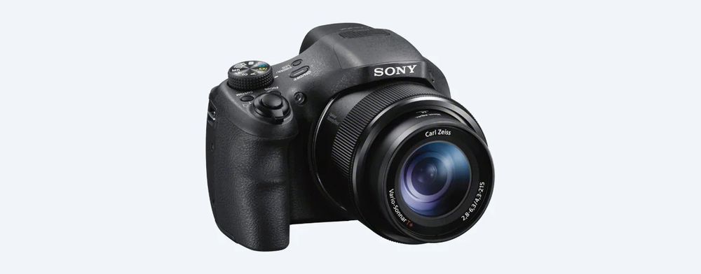 Цифров фотоапарат Sony Cyber-shot DSC-HX300 с ПОДАРЪК чанта