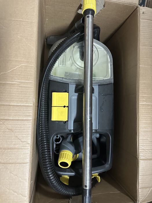 Моющий пылесос Karcher Pizzi 10/1