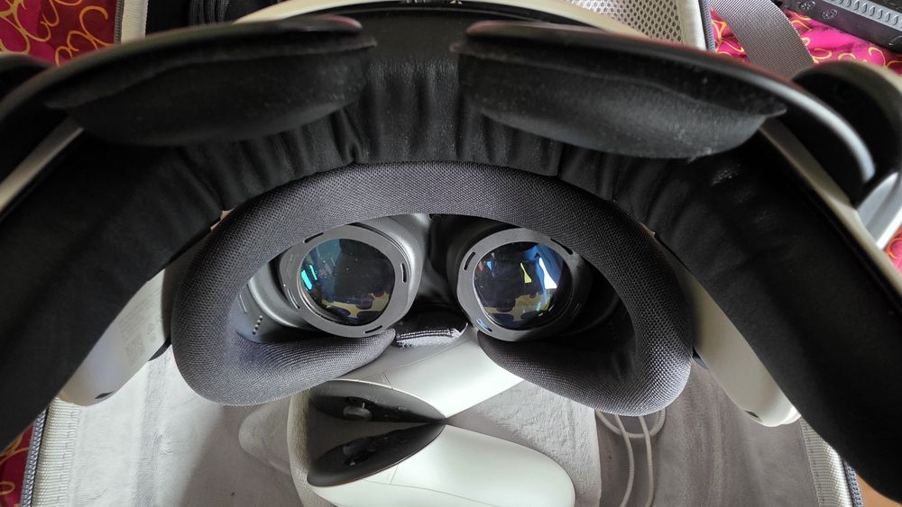 Meta Quest 3 512GB – Pachet Premium BoboVR S3 Pro – Ca Nou (achiziție eMAG 2025)