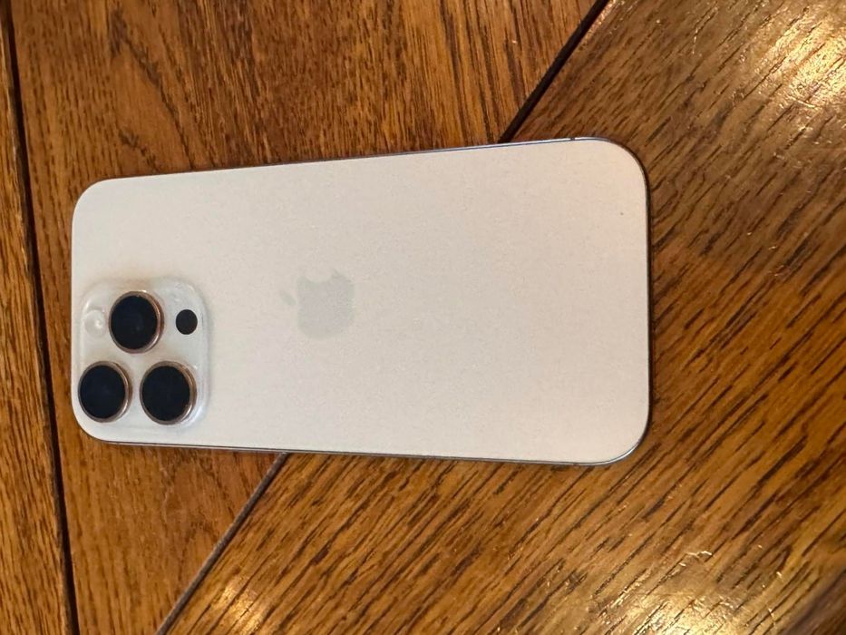 Iphone 16 pro с Гаранция!