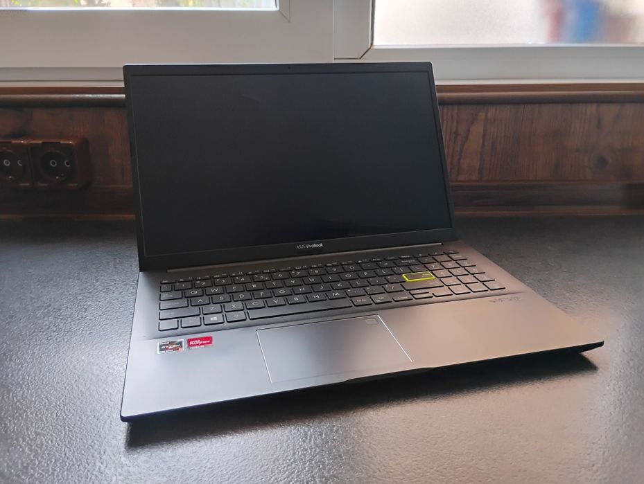 Laptop Asus - OLED - Ryzen 5 - 5000serie - Vega 7 - 24gb