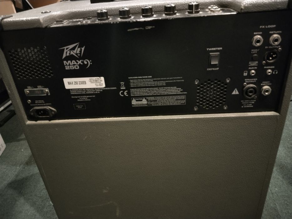 Басовый комбик Peavey Max 250