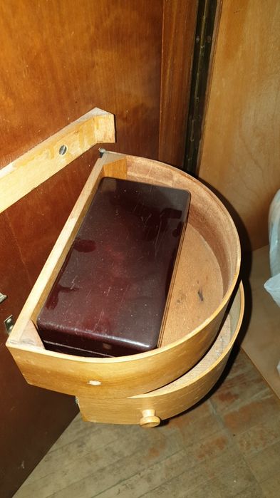 VERITAS 8014-2  Швейная машина зигзаг.