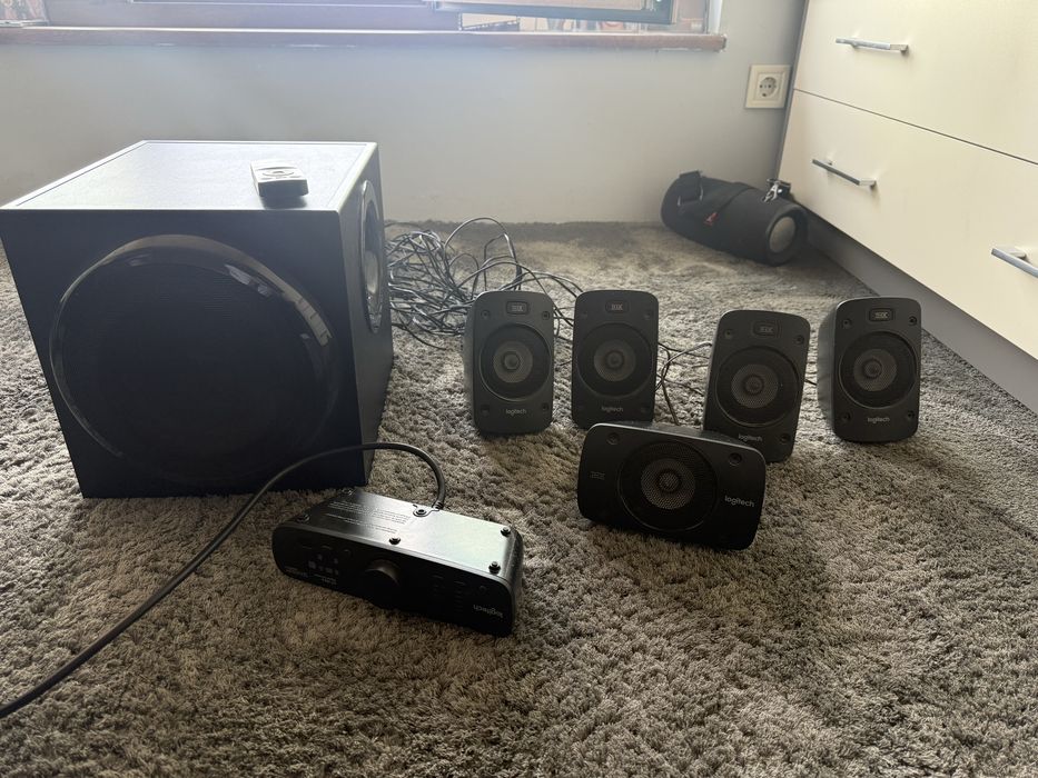 logitech z906 - аудйо система