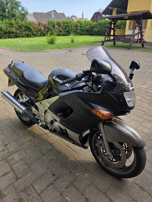 Kawasaki zzr 600