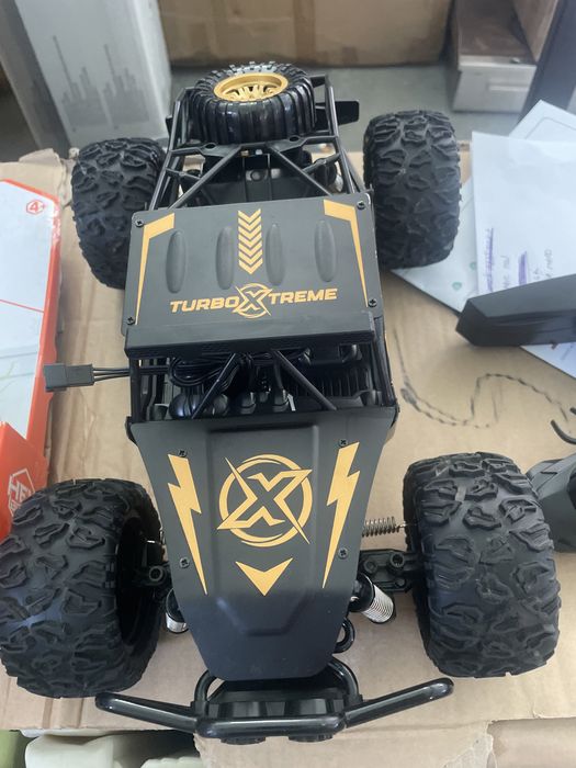 Masini cu telecomanda noi