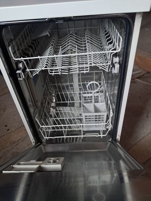 Vand masina de spalat vase