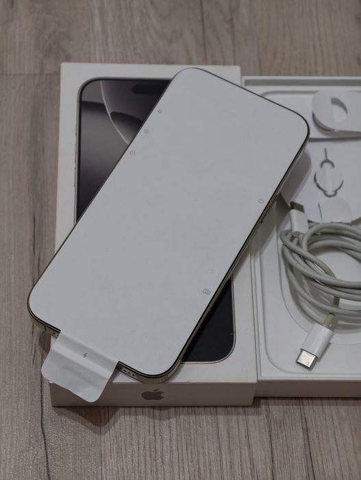 iPhone 16 Pro Max 256 gb ёмкость 93 идеальное