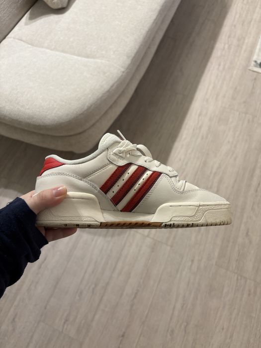 Adidasi Adidas putin folositi