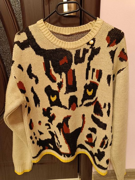 Уникална чисто нова блуза ЗАРА  Пуловер Lucy  размер М-Л