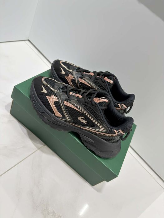 Маратонки Lacoste