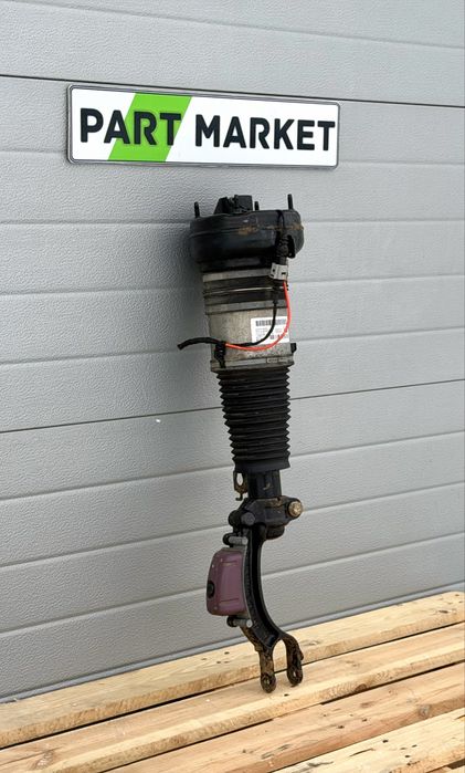 Предна възгланивца Преден амортисьор AUDI A6 A7 C7 4G 4G0616039AE