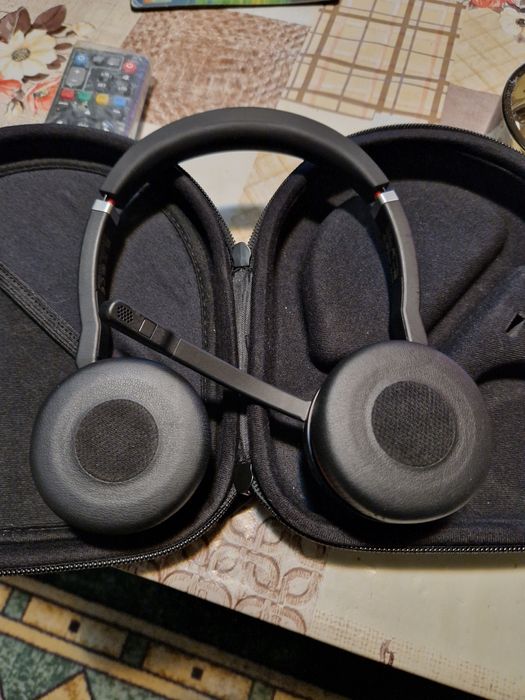 Блутут слушалки Jabra 75