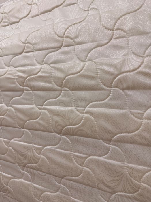 Матрас б/у в отличном состоянии