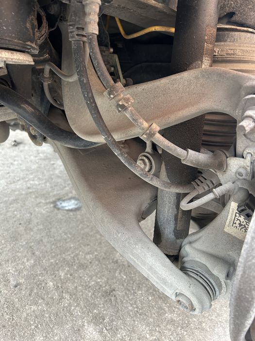 Амортисьори за Porsche Macan с адаптивно окачване PASM