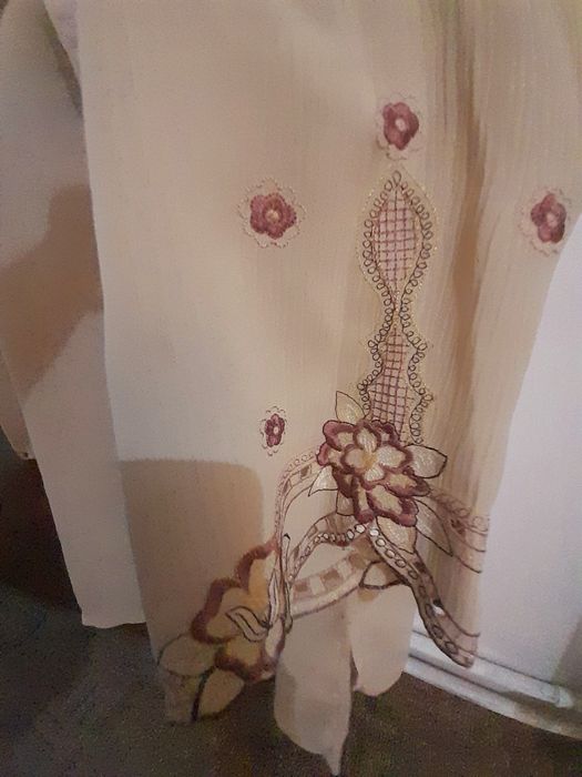 Bluza vascoza cu broderie