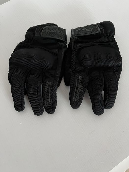 Manusi Moto, Alpinestar, Macna, Furygan