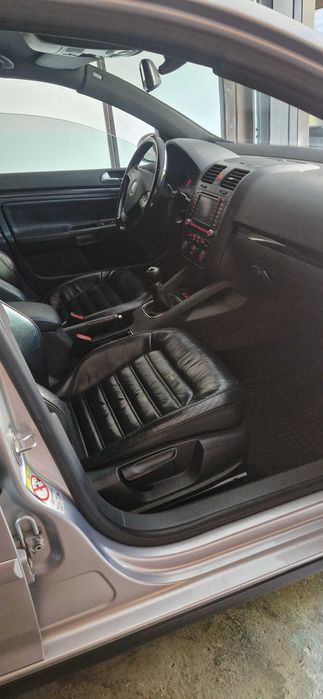 Vând Volkswagen Golf 5 GT 2.0 tdi 170 cp