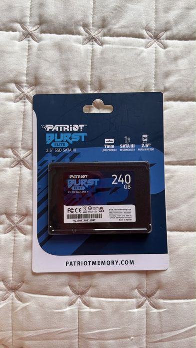 Новый SSD диск 240 гб Запечатанный