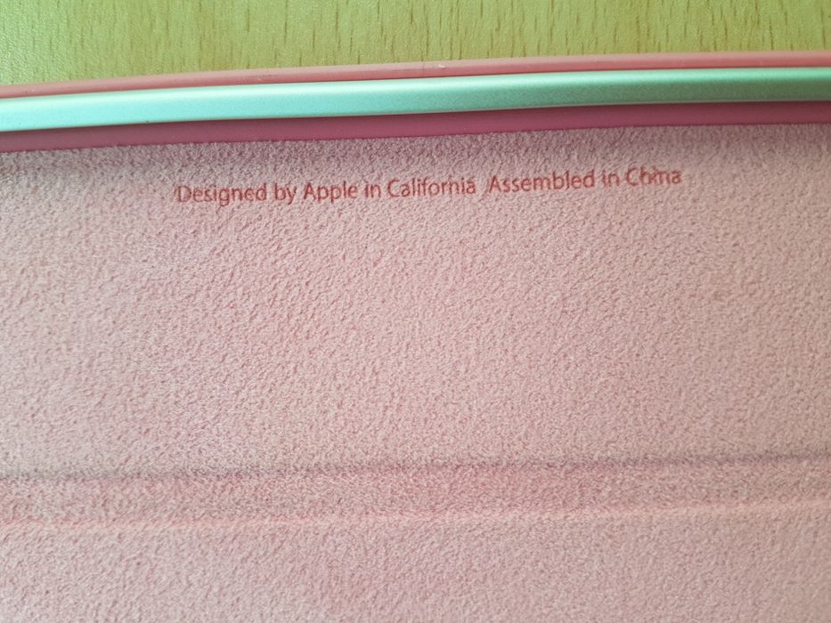 Чехол на iPad