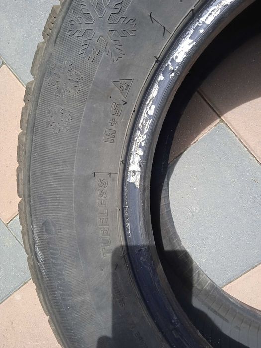 Vand 4 anvelope de iarna suv
