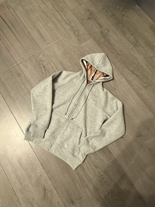 Plover Burberry foarte bun