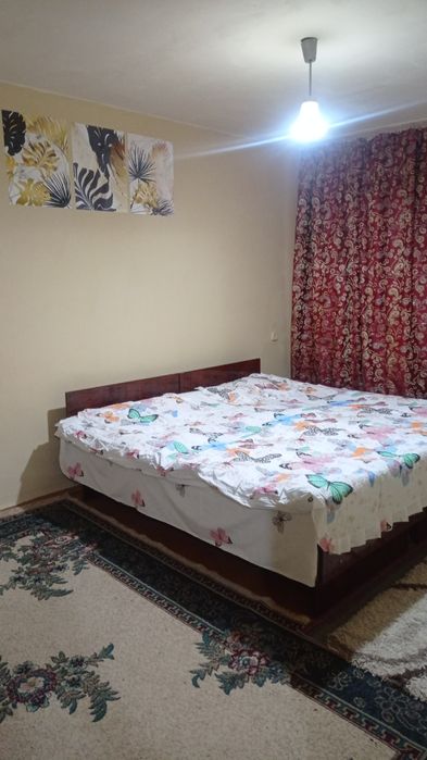 Продается своя трёх комнатная квартира