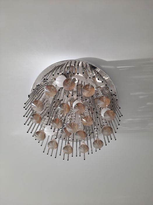 Продаю люстра , две люстра продаю