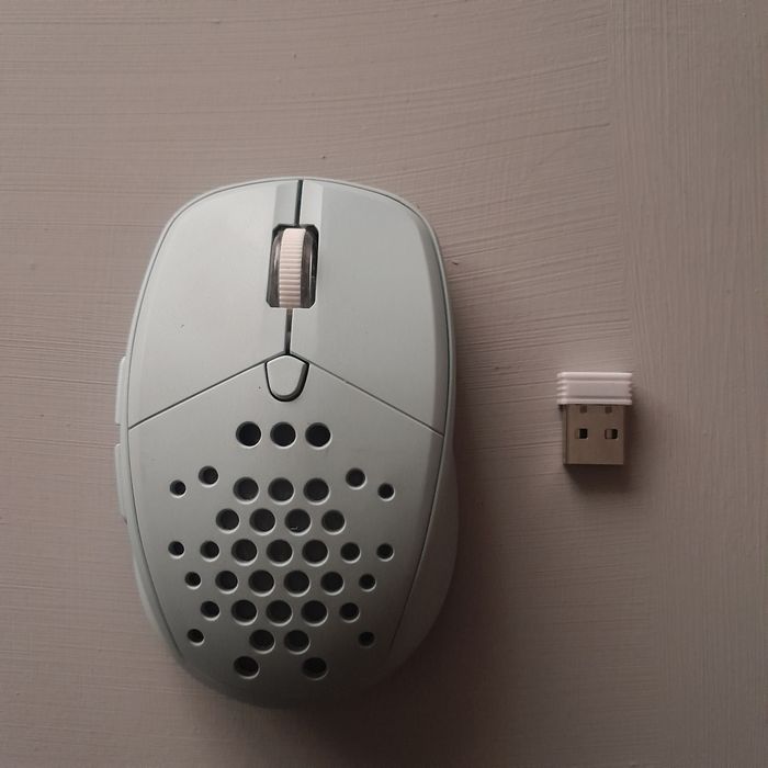 Mouse wireless myria