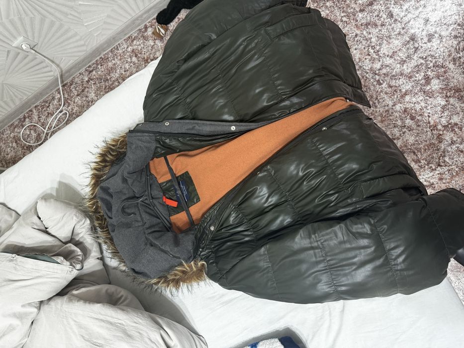 Продам зимнюю куртку утепленную (б/у)