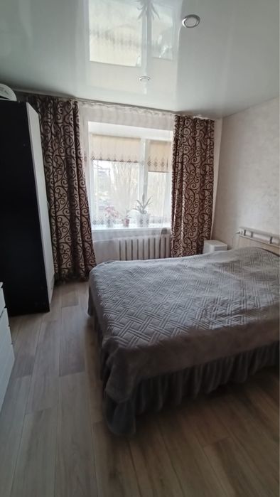 Продам шторы 2.60 высотой и 1.70 каждая шириной