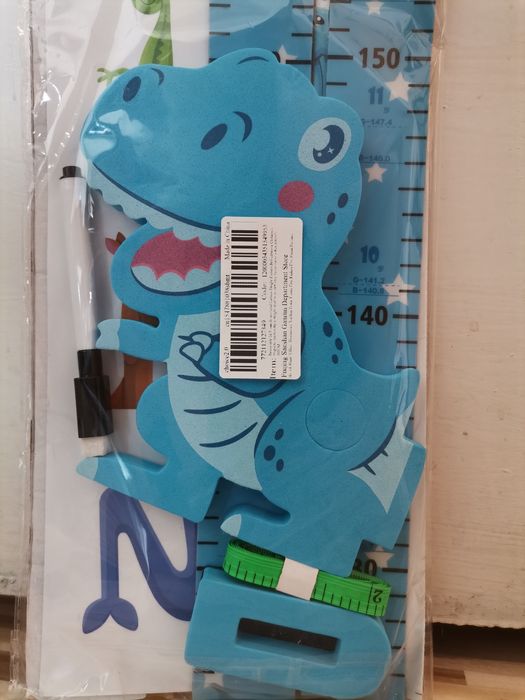 Детски метър за стена Дино