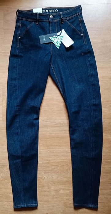 Нови дънки ", Guess"