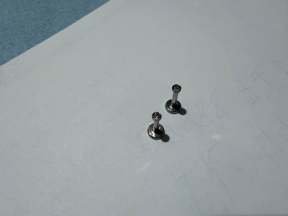 Обеци за хрущял нови