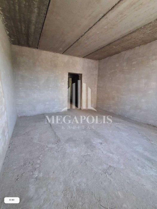 Buxoro sharq2da 2  xonali karopka kavartira arzon narxda sotiladi.№460