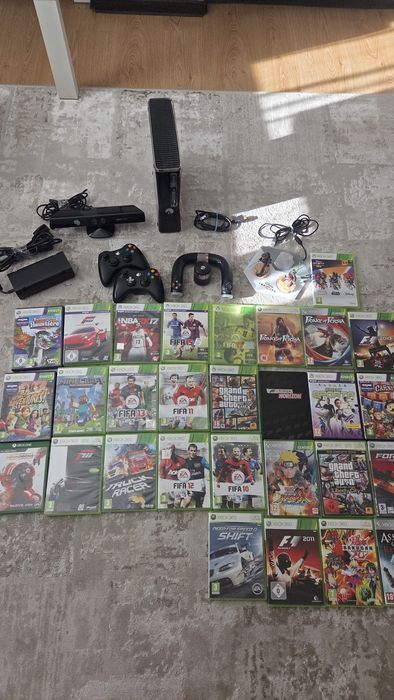 XBOX 360 +KINECT  cu accesorii si CD uri