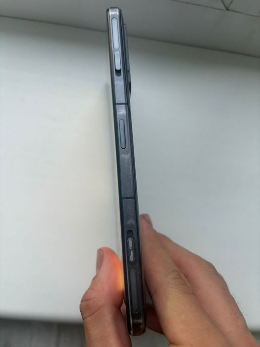 Продам poco f4 gt