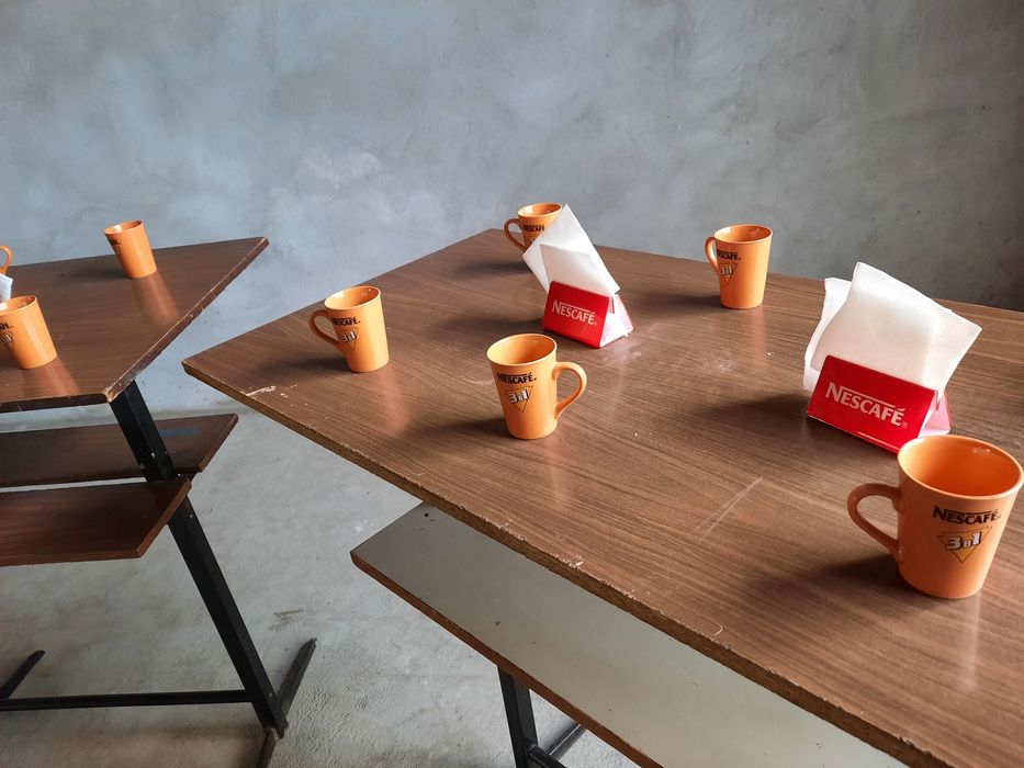 Столы стойка для минутни обеда ,400000 сум